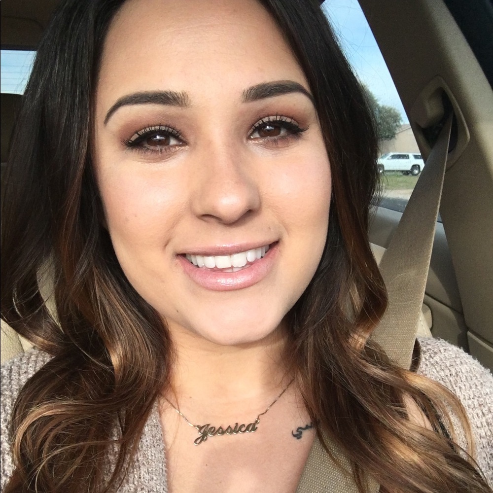 Meet your Posher, Jessica